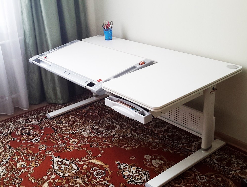 Растущая  парта COMF-PRO M9i