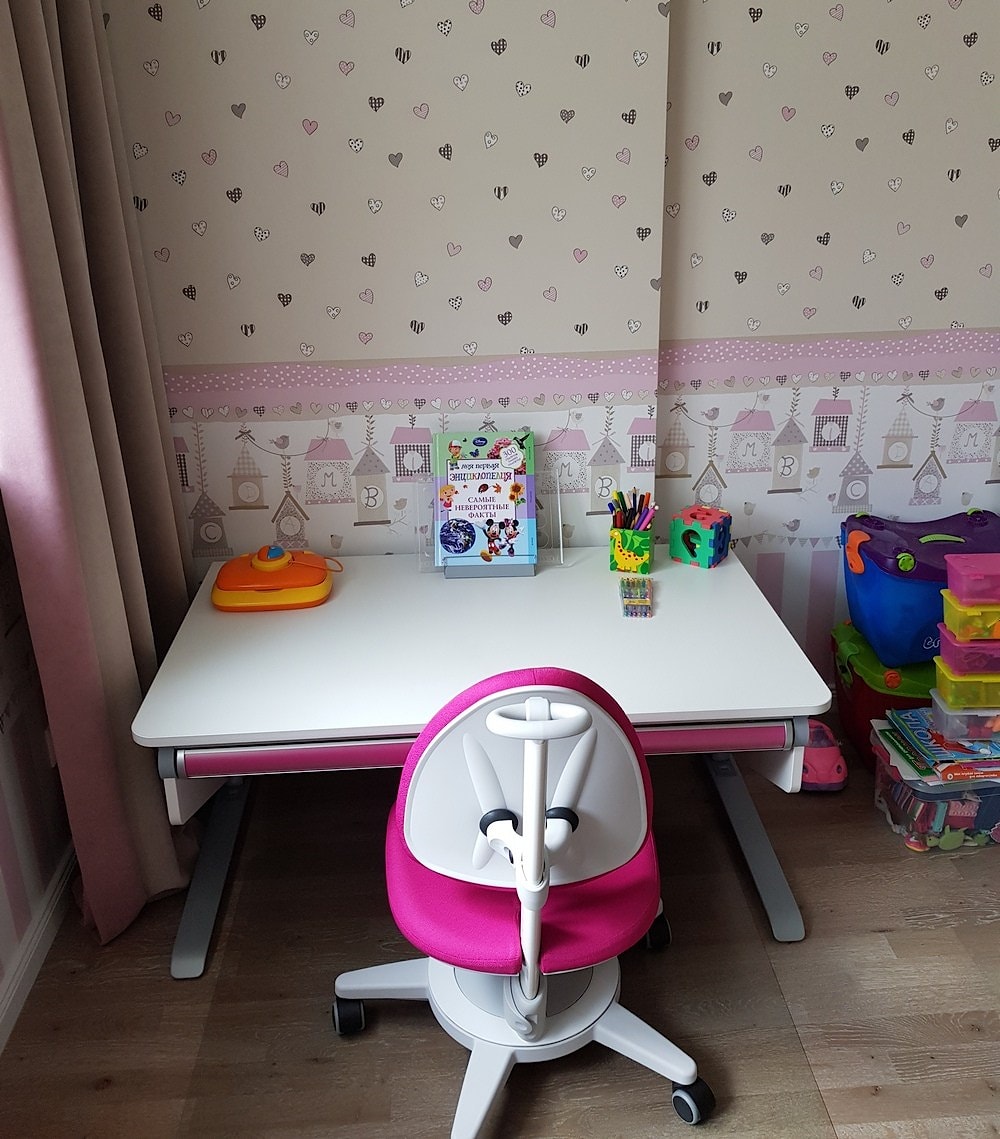 Стул moll Maximo и парта moll Winner 2017 в интерьере