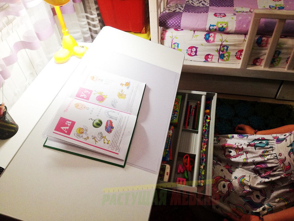 Детская парта-трансформер Picasso E201 и Растущий стул COMF-PRO Match