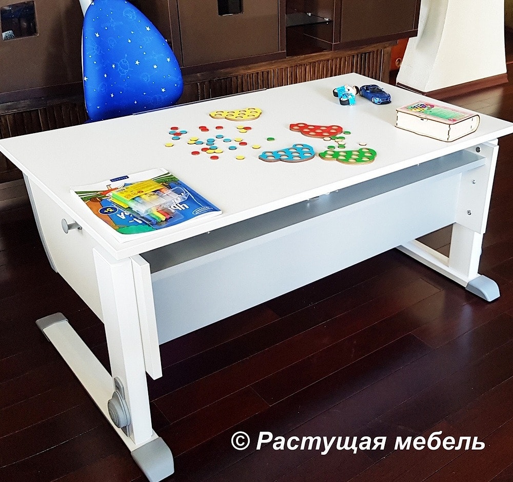 Растущая парта moll Joker Easy и стул moll Maximo