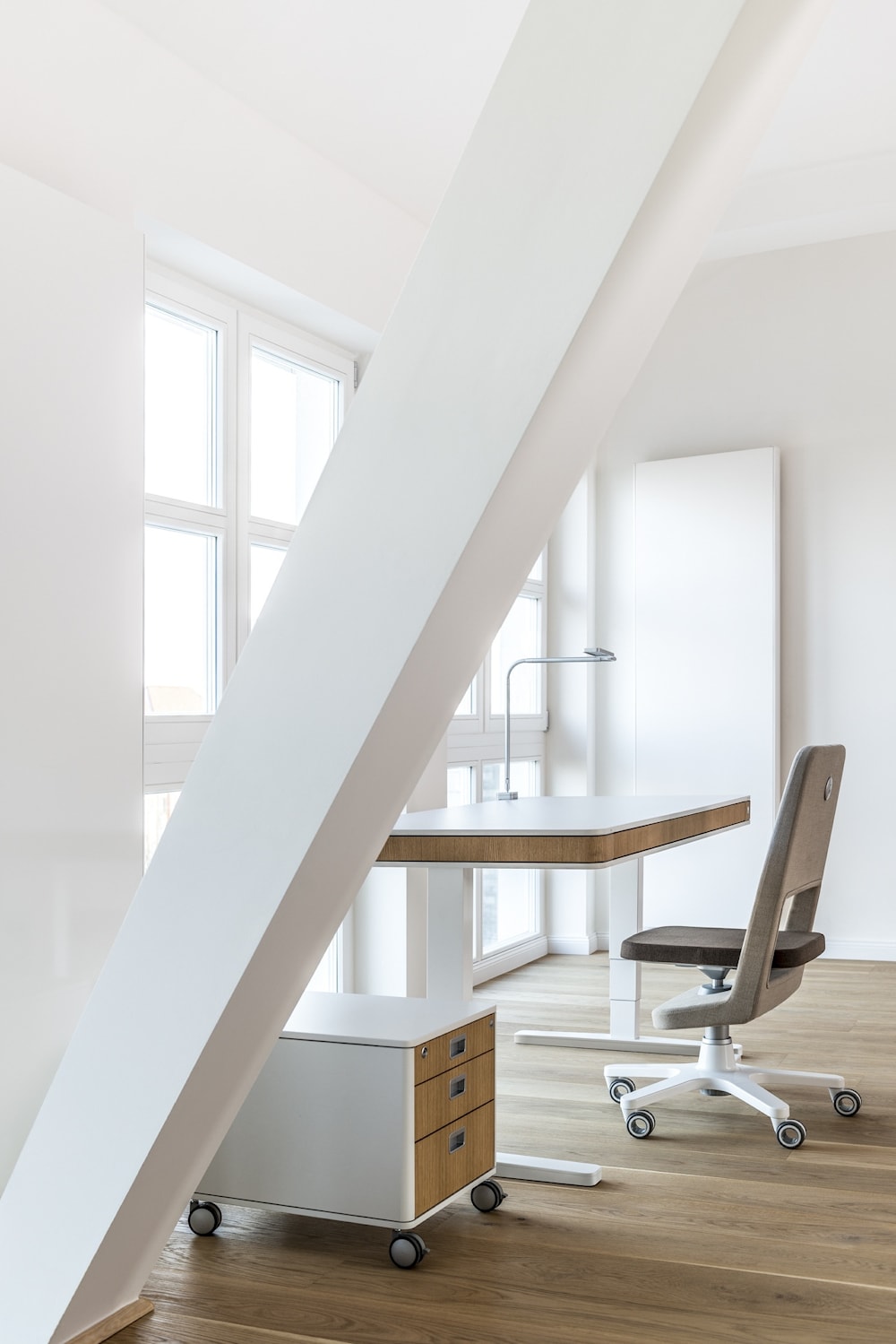 Тумба для регулируемого стола moll С7