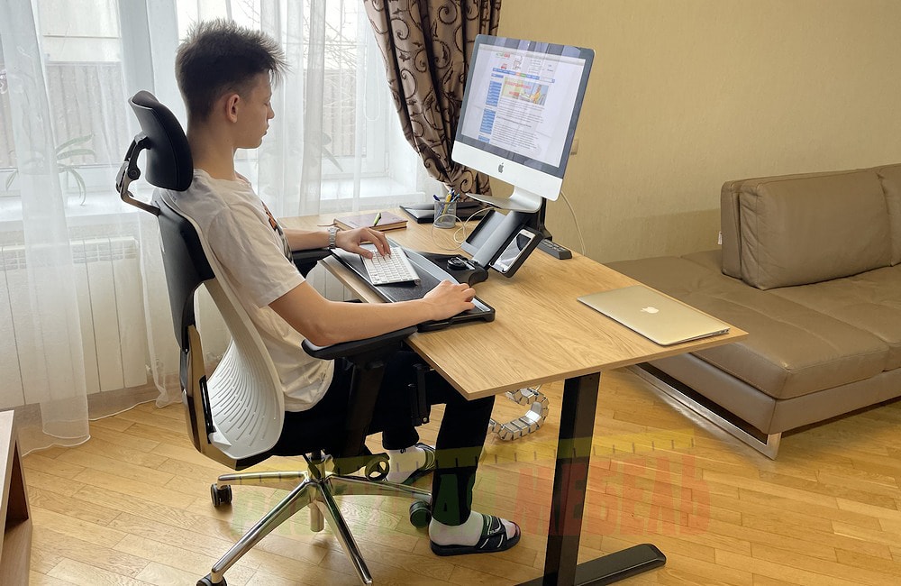 Настольный кронштейн-станция Workstation Black для работы за компьютером сидя, стоя и лёжа