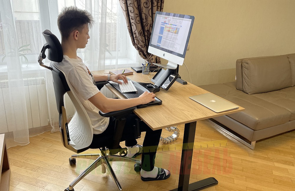 Настольный кронштейн-станция Workstation Black для работы за компьютером сидя, стоя и лёжа