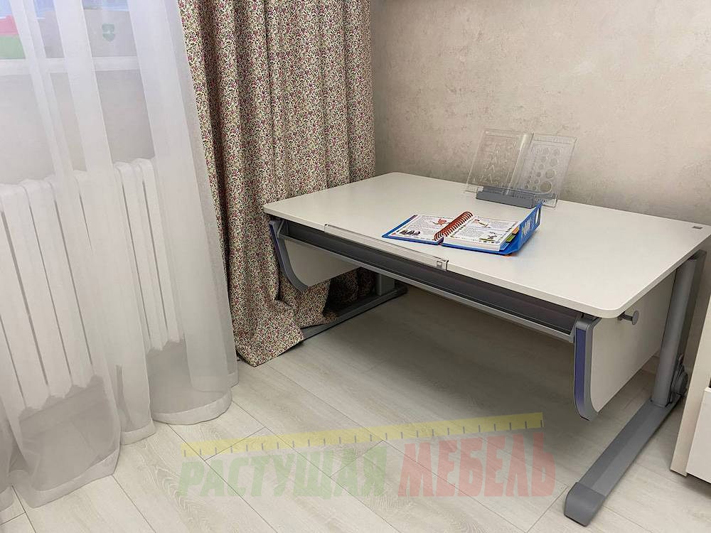 Немецкая растущая парта moll Joker