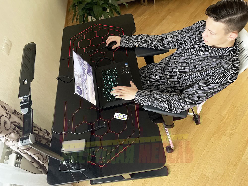 Стол игровой Gaming Electric Desk с подсветкой