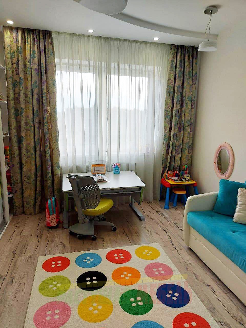  Растущая немецкая парта moll Joker с регулируемым стулом COMF-PRO Speed Ultra