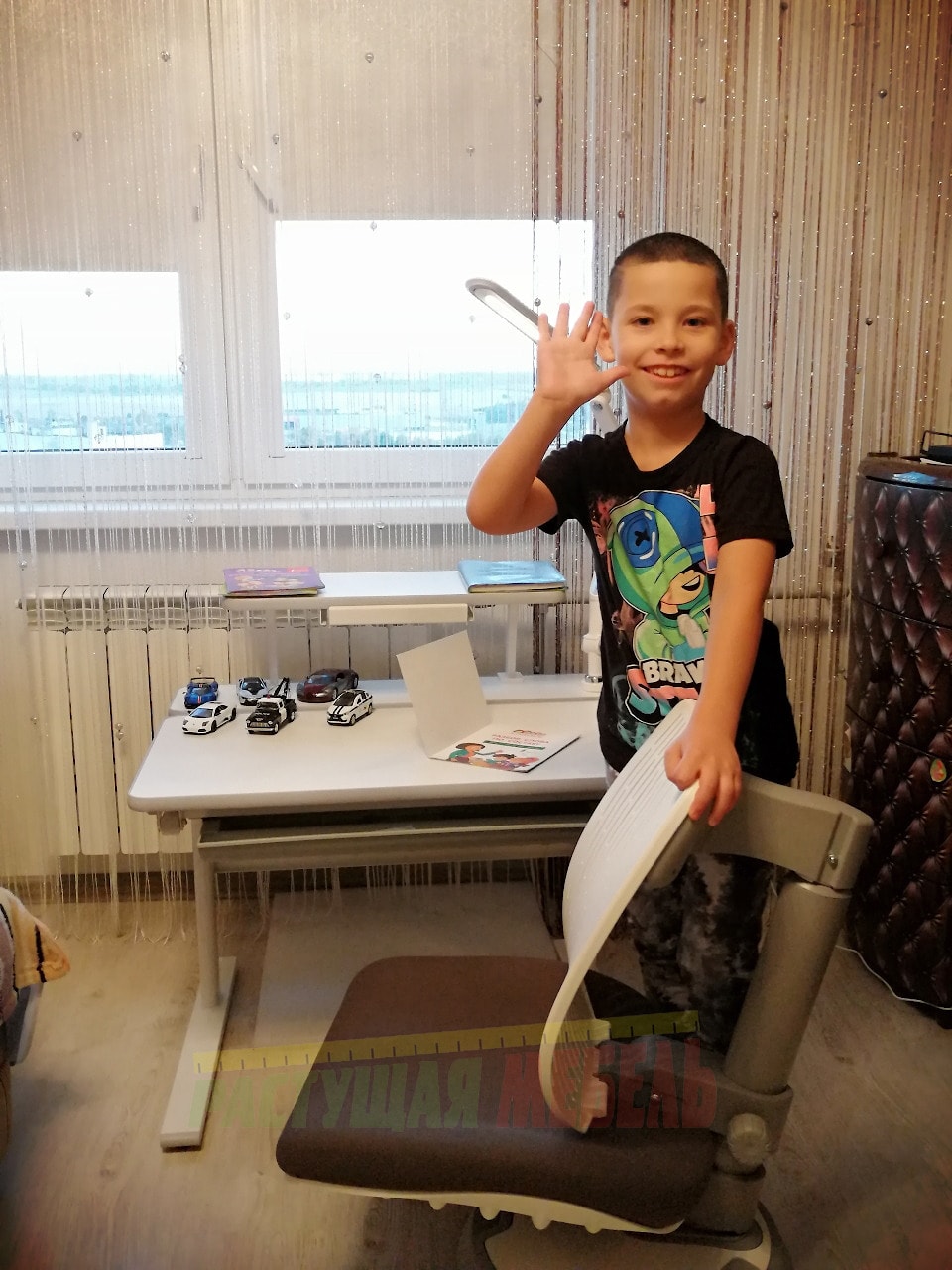 Эргономичный стул для детей COMF-PRO UltraBack и растущая парта  парты Study Desk E202S