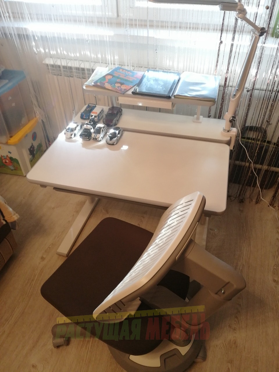 Эргономичный стул для детей COMF-PRO UltraBack и растущая парта парты Study Desk E202S