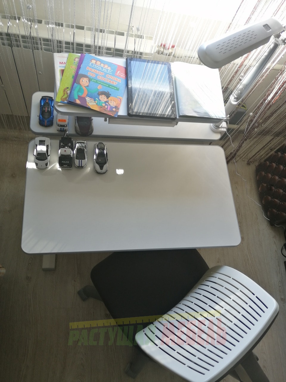 Эргономичный стул для детей COMF-PRO UltraBack и растущая парта парты Study Desk E202S