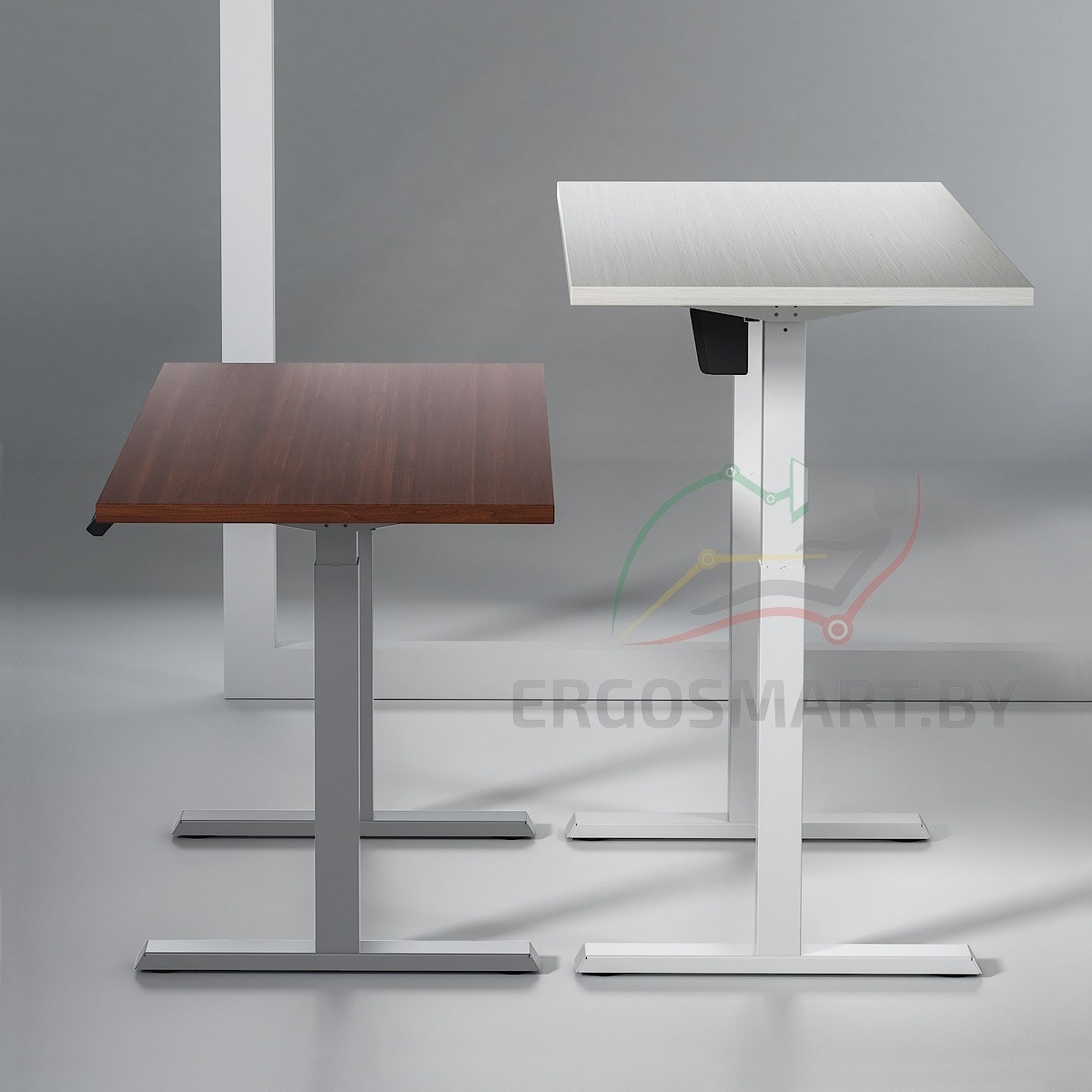 Изменение высоты в столе Electric Desk Compact