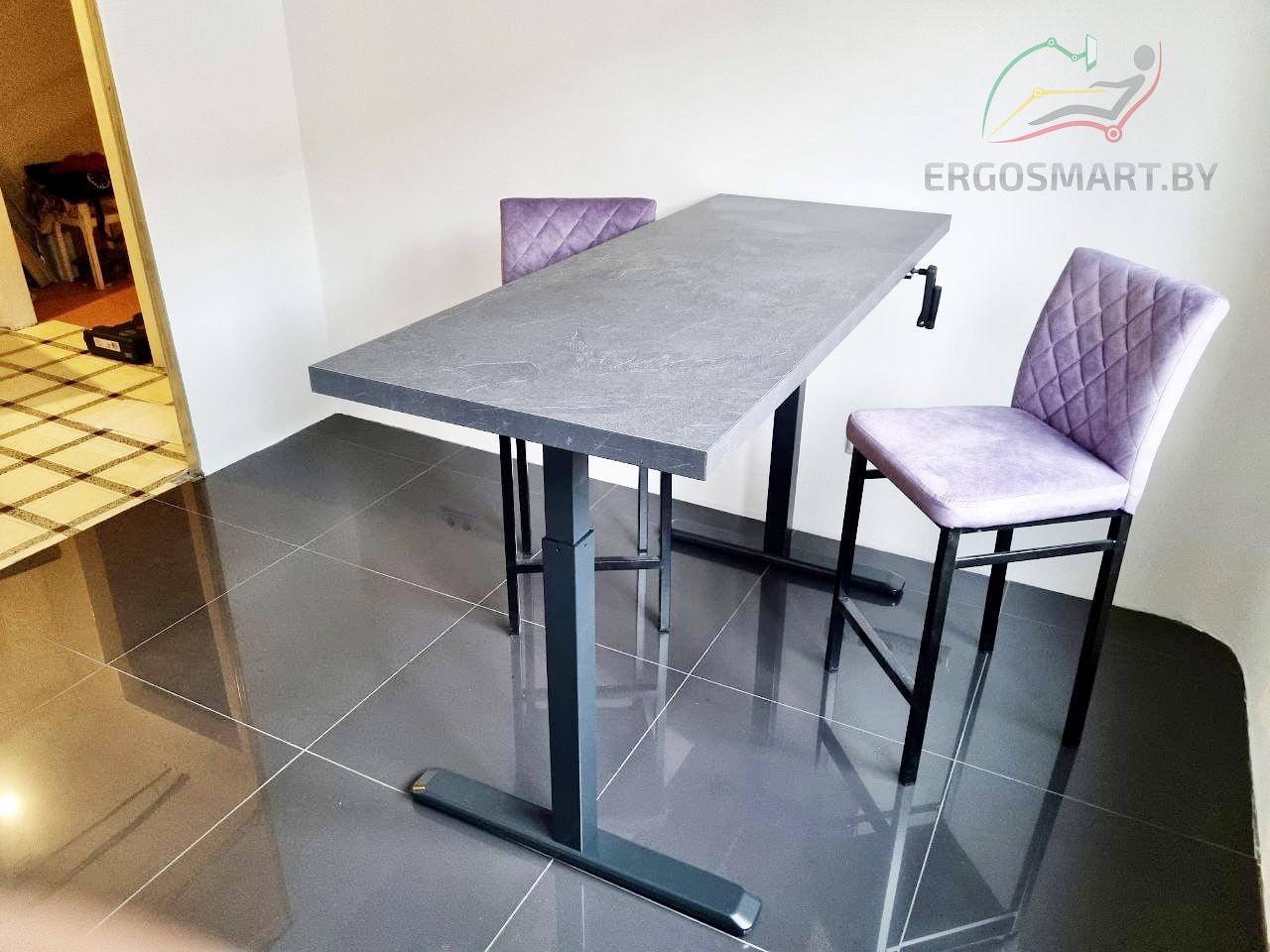 Регулируемый барный стол Manual Desk
