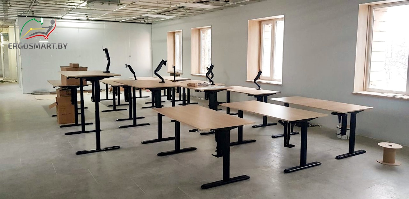 Регулиуемый стол Electric Desk, держатель системного блока Easy c проставками, кронштейн Power Black