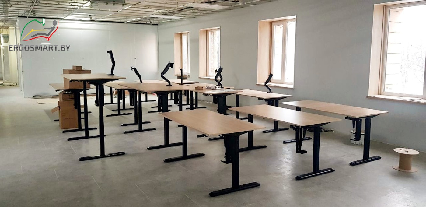 Регулиуемый стол Electric Desk, держатель системного блока Easy c проставками, кронштейн Power Black