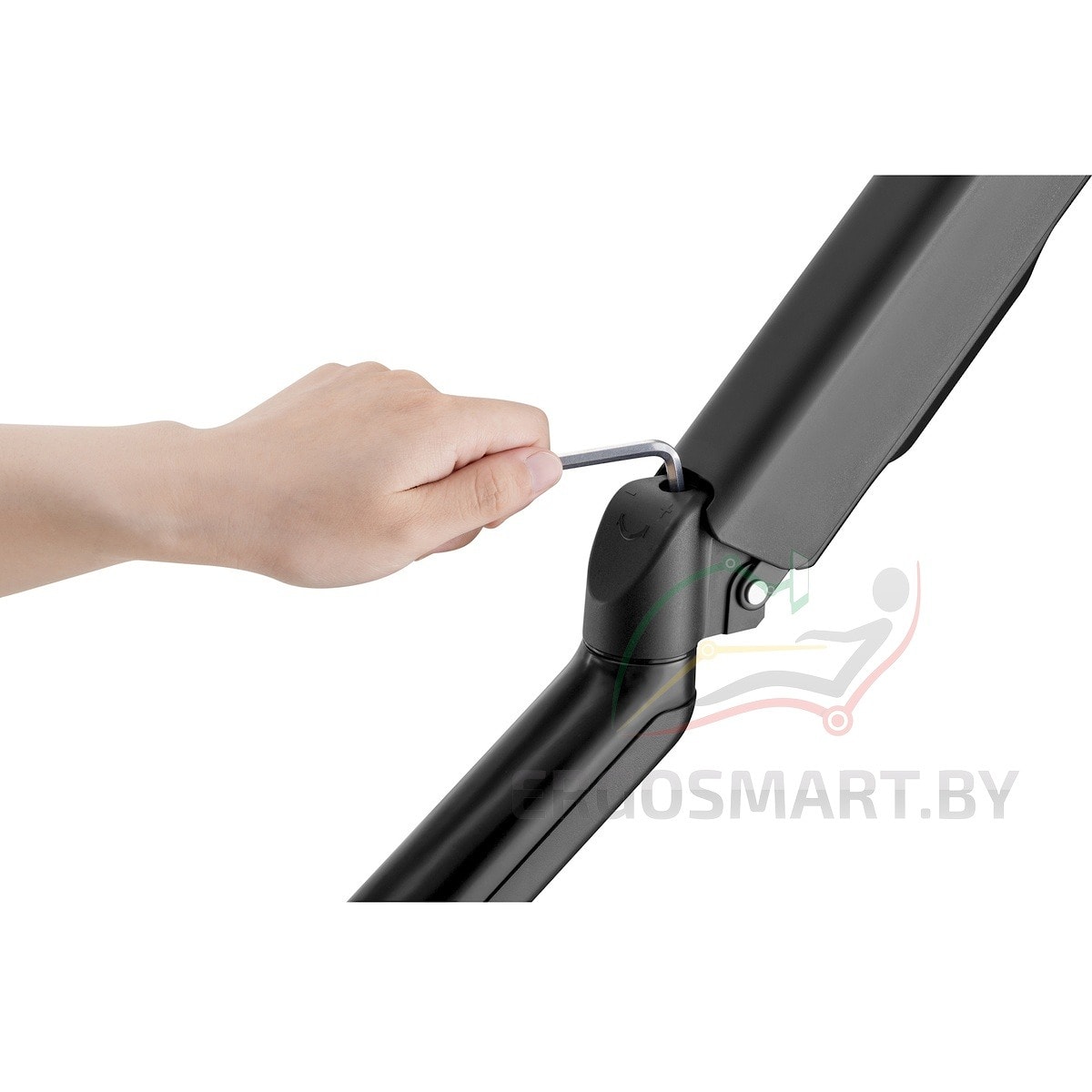 Регулировка газовой пружины в кронштейне