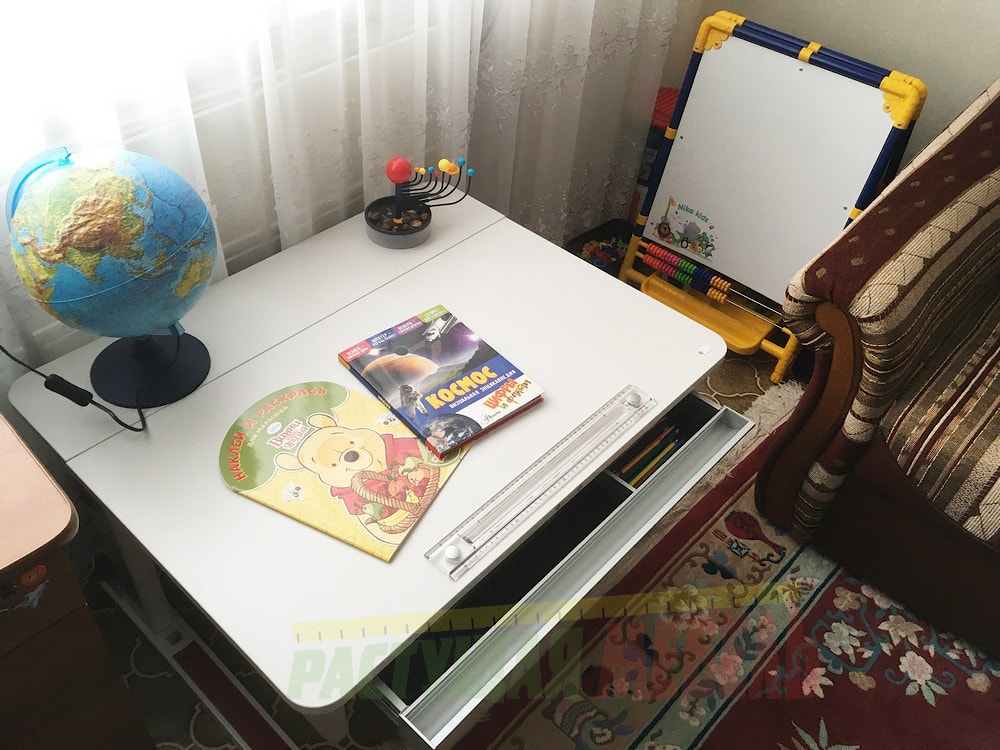  Парта moll Champion Compact Сomfort c выдвижным ящиком