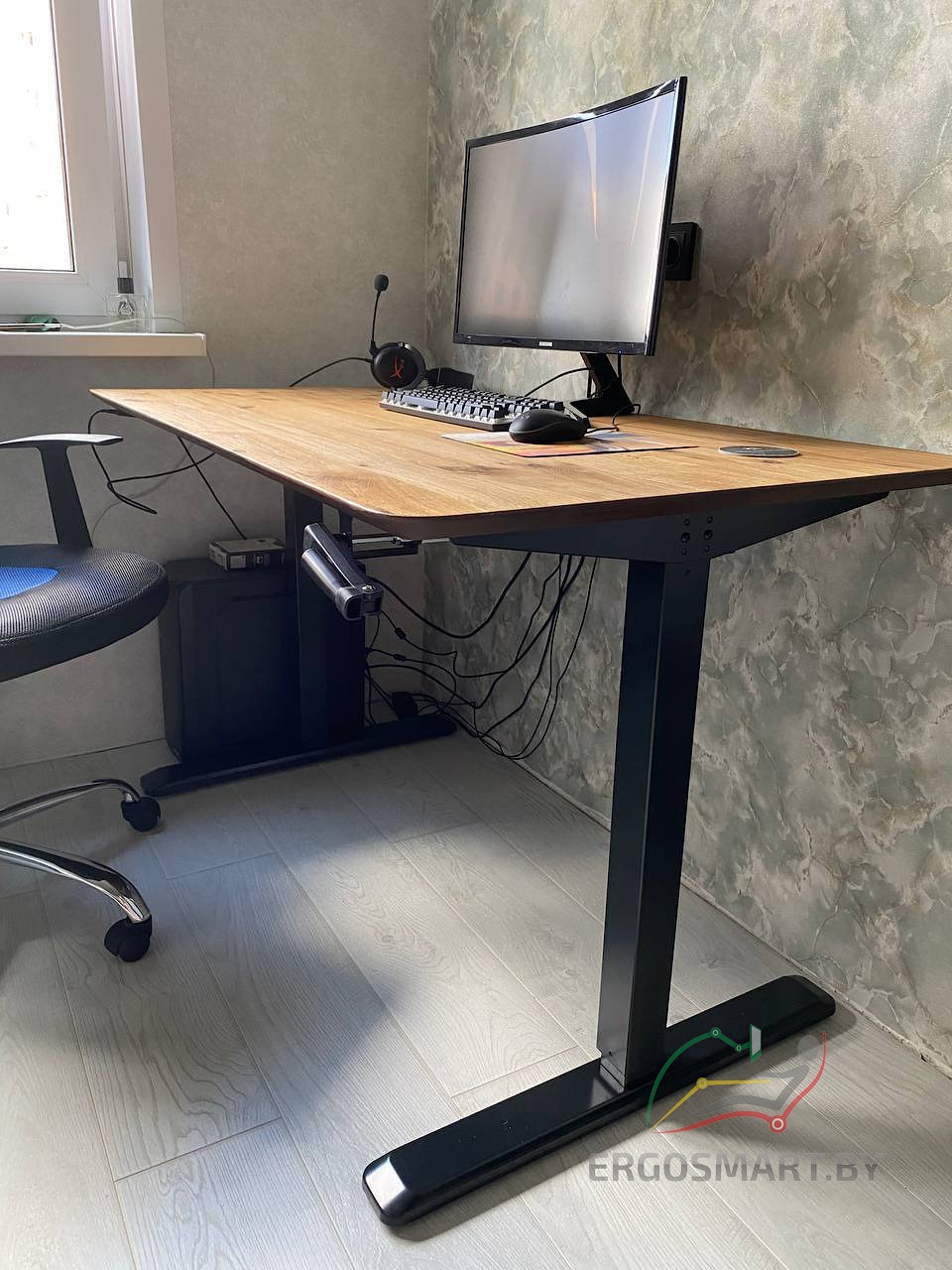 Рама регулируемая Manual Desk SPECIAL EDITION с натуральной столешницей