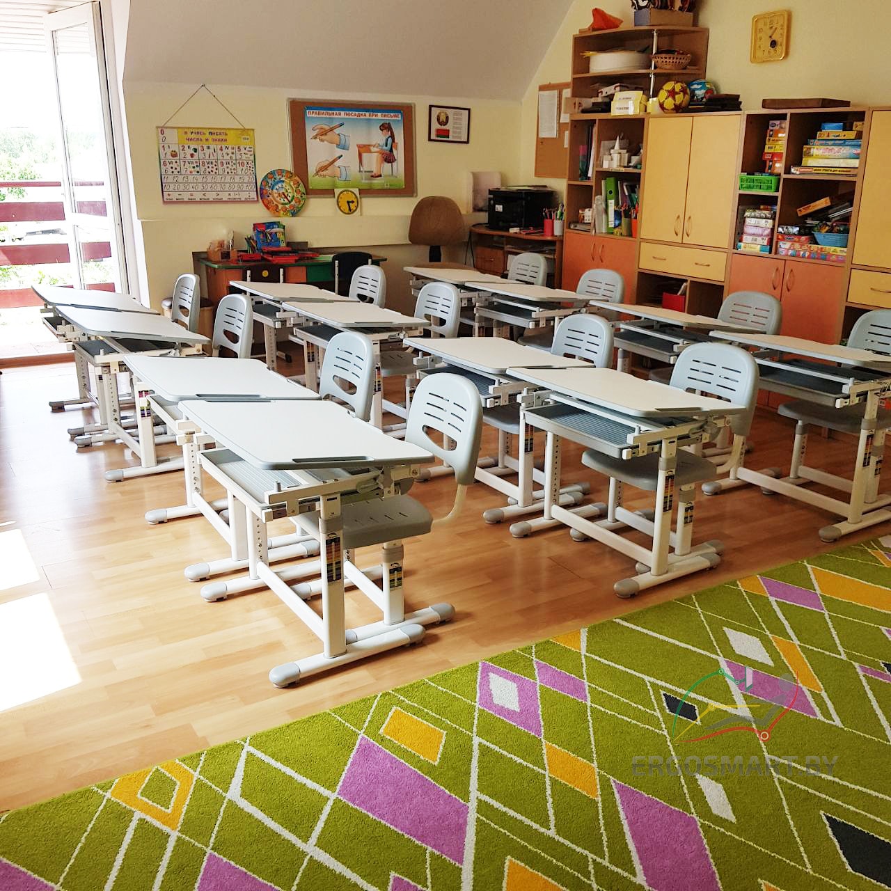 Детский комплект мебели (парта и стул) B201 EDU