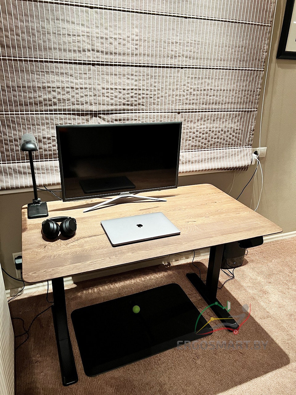 Столешница дуб мореный на раме Prime c электрорегулировкой высоты 