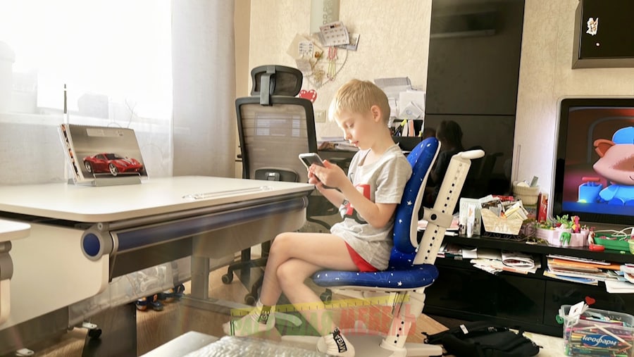 Парты moll Winner Comfort и стулья moll Maximo