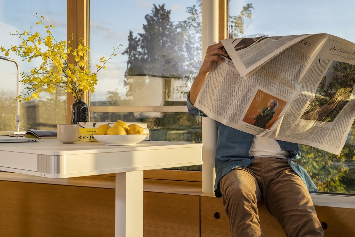 Регулируемый стол moll T6 в интерьере