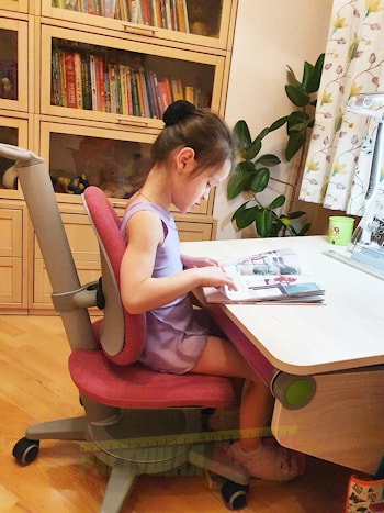 Комната маленькой балерины Юлии с компактной растущей партой moll Winner - Акция "конкурс интерьеров"  