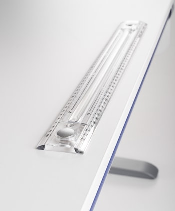 Линейка-ограничитель на магнитах с лупой для парт moll Winner и Сhampion  